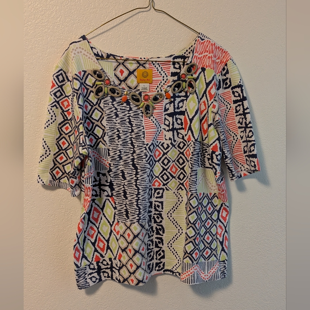 Ruby Rd. Colorful Geometric Women's Top - Picture 1 of 3